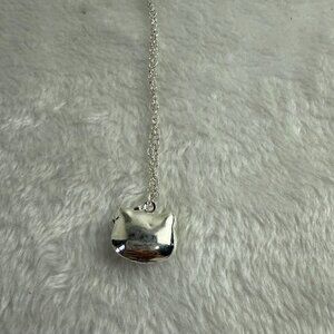 Hello Kitty necklace in silver